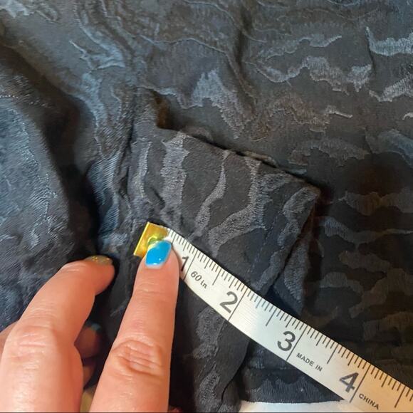 Good American Sheer Zebra Running short Sz 3/L - Picture 9 of 14